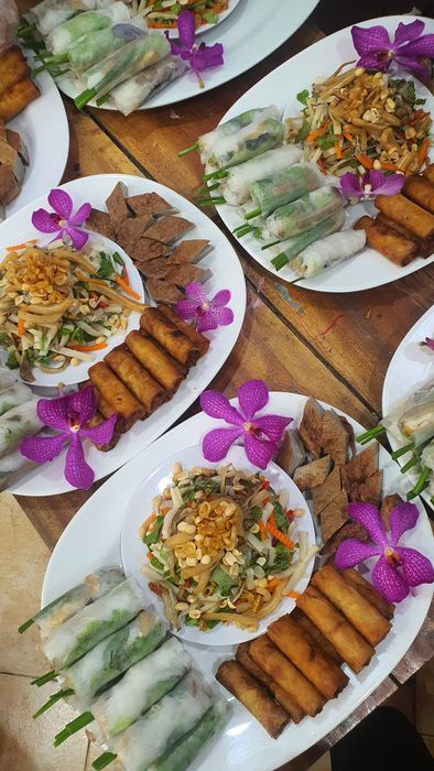 Nhà Hàng Chay Hương Sen - Địa chỉ lý tưởng cho những bữa ăn thanh tịnh, ngon miệng