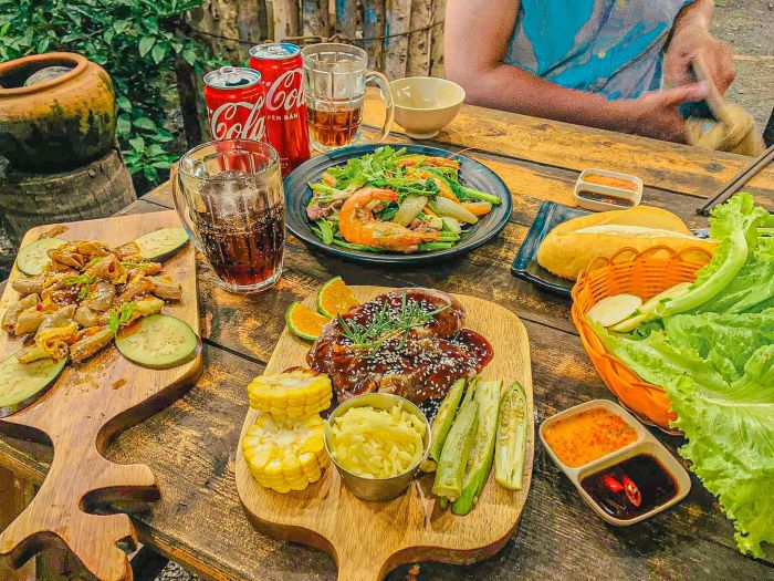 Không gian ấm cúng tại Quỳnh Chip BBQ BEER