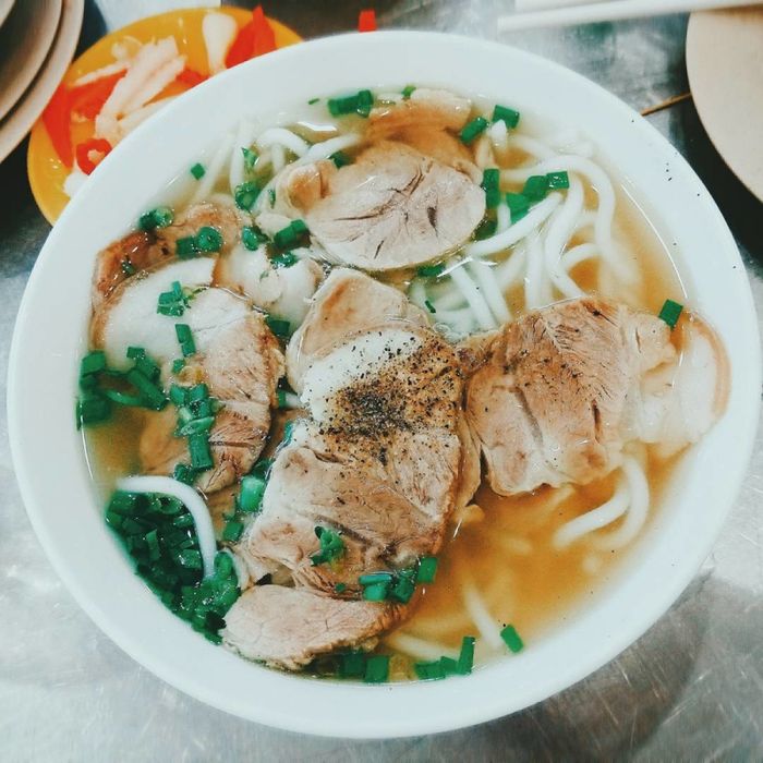 Tô bánh canh Trảng Bàng thơm ngon đầy hấp dẫn