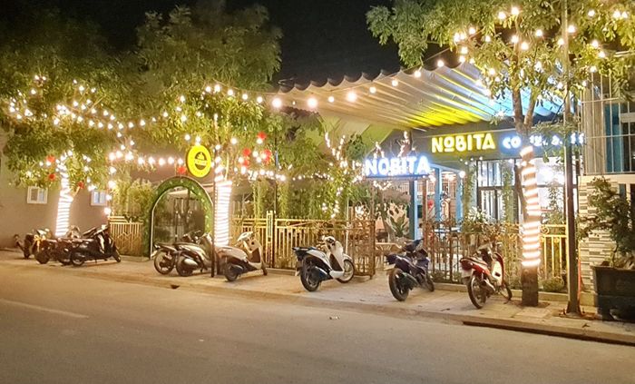 Góc sống ảo đầy nghệ thuật tại Nobita Tea & Coffee
