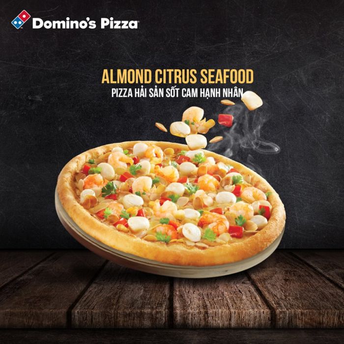 Những chiếc pizza vàng ươm hấp dẫn tại Domino's Pizza