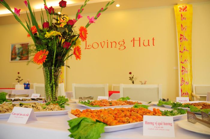 Không gian sang trọng tại Loving Hut Long Hoa Quán - Ảnh 1