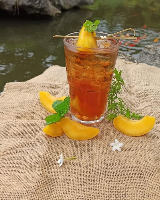 Góc thư giãn lý tưởng giữa khu vườn treo Cafe Cát Tường