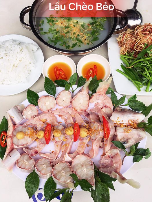 Hình ảnh đặc sắc tại Quán Lẩu Chèo Bẻo Phong - Nơi lưu giữ hương vị truyền thống