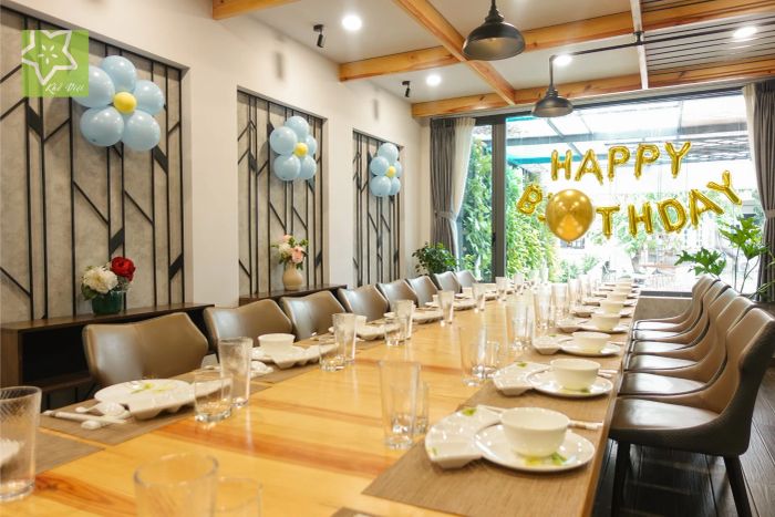 Không gian sang trọng và ấm cúng tại Khế Việt Restaurant