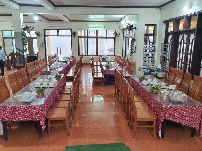 Bộ sưu tập hình ảnh ấn tượng về những món ăn đặc sản và không gian độc đáo tại Nhà Hàng Hải Đăng