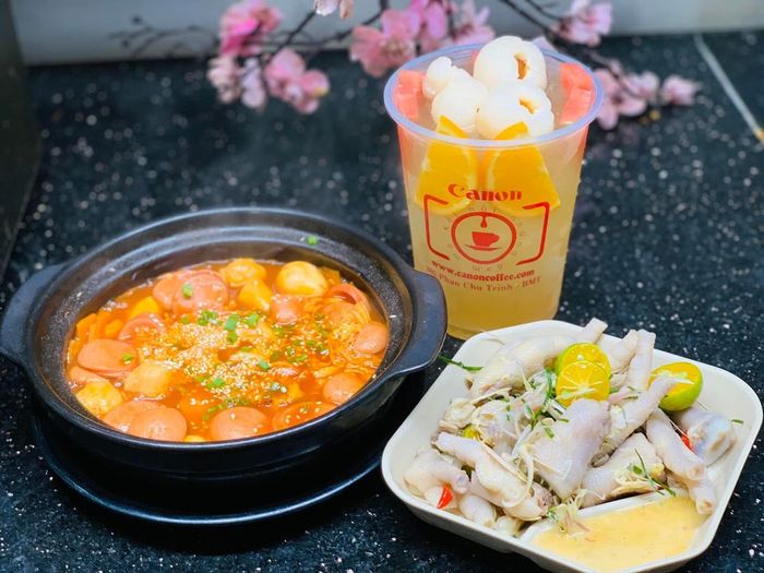 Hình ảnh Canon Coffee - Nồi lẩu Tokbokki hấp dẫn
