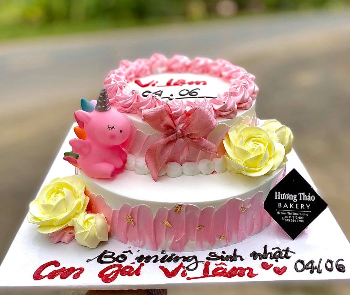 Những tác phẩm bánh kem cưới sang trọng tại Hương Thảo