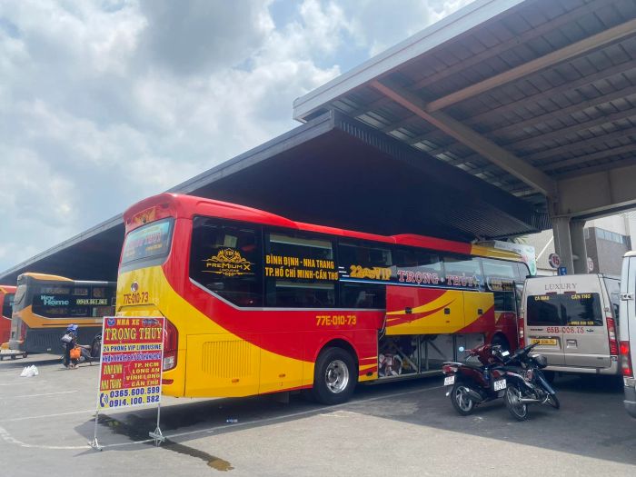 Hình ảnh nội thất sang trọng trên xe Trọng Thủy Limousine