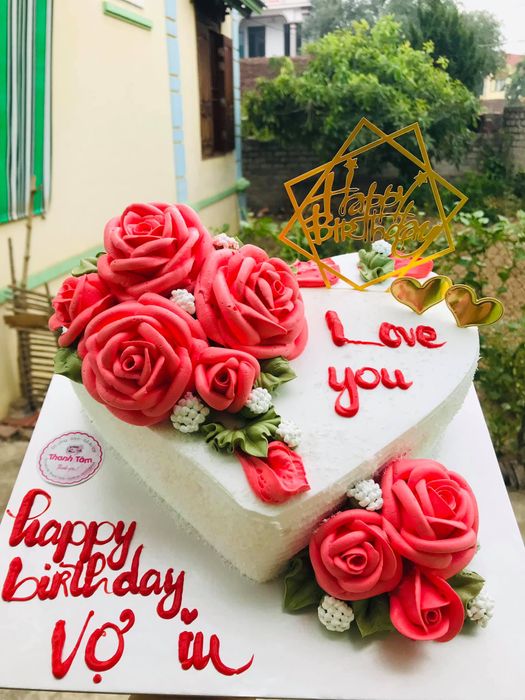 Những tác phẩm bánh kem tinh xảo tại Thanh Tâm Bakery