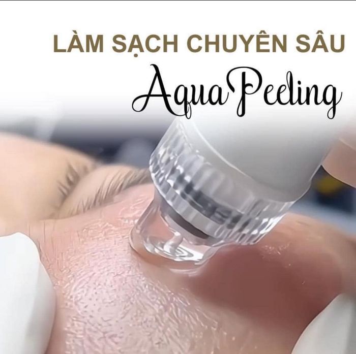 Hình ảnh quy trình điều trị da chuyên nghiệp tại Hoài Thương Beauty