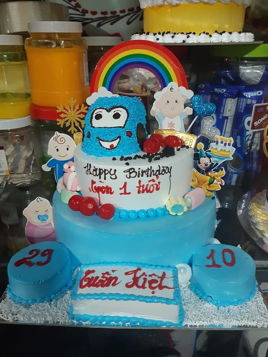 Không gian ấm cúng và những chiếc bánh xinh xắn tại Việt Long Bakery
