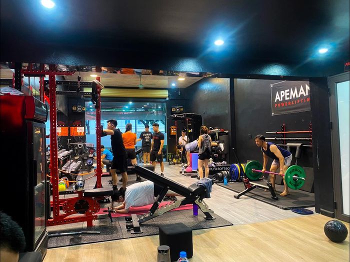 Hình ảnh ấn tượng về cơ sở vật chất tại Strength Gym
