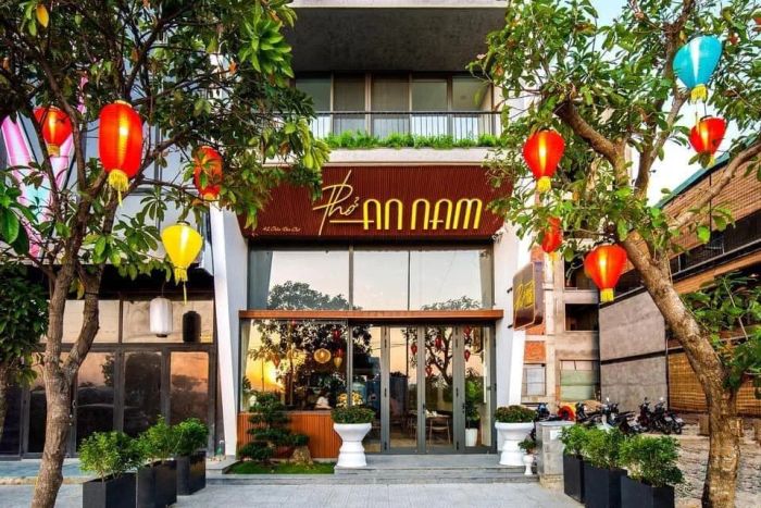 Hình ảnh tô phở Sài Gòn đầy màu sắc tại Phở An Nam