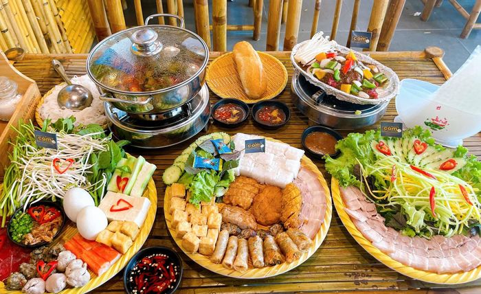 Ẩm Thực CỐM - Khoảnh khắc đẹp về mẹt bún đậu mắm tôm đậm chất Hà Thành (Ảnh 1)