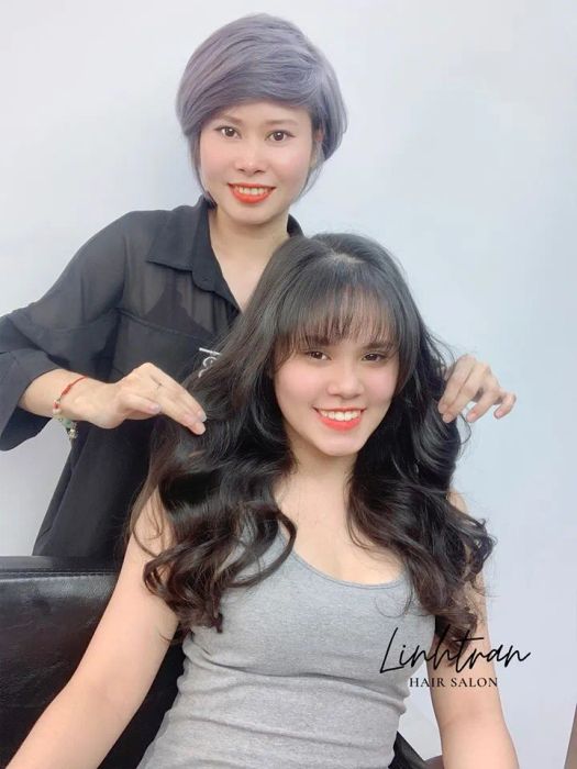Hình ảnh ấn tượng về không gian sang trọng tại Linh Hair Salon