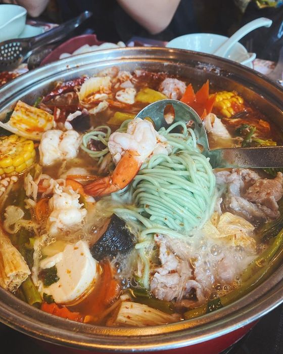 NEOShabuSuki ảnh 1 - Không gian ấm cúng với nồi lẩu bốc khói nghi ngút