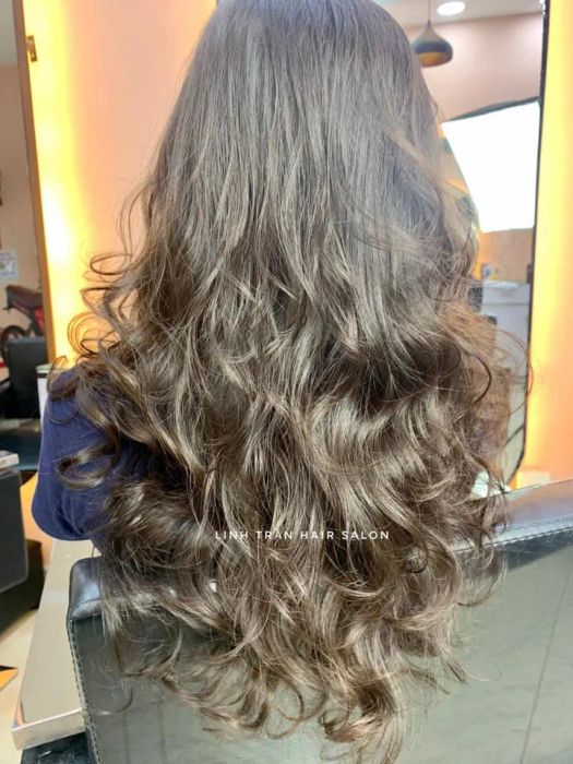 Hình ảnh thực tế tại Linh Hair Salon - Không gian sang trọng cùng những tác phẩm tóc nghệ thuật