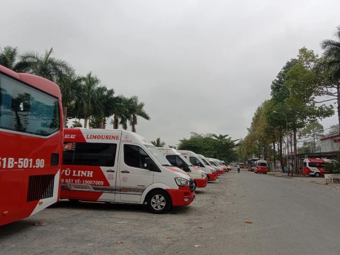 Hình ảnh nội thất sang trọng trên xe Vũ Linh