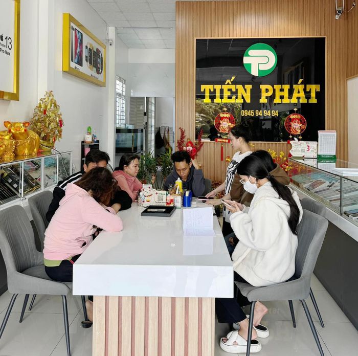 Hình ảnh cửa hàng Tiến Phát