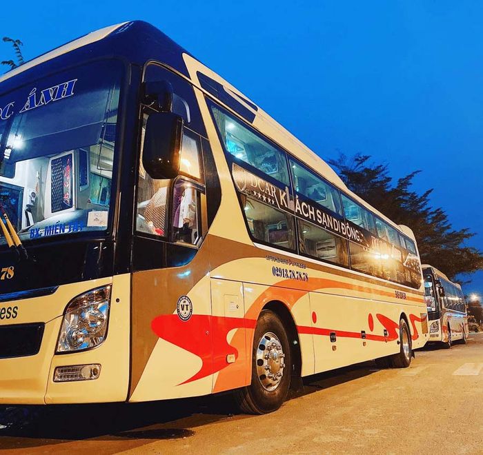 Hình ảnh đội xe Ngọc Ánh (2)