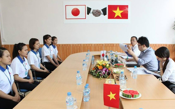 Trung tâm Cung ứng Nguồn nhân lực Sông Hương ảnh 2