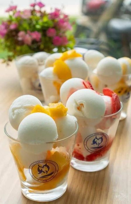 Không gian hiện đại và những món đồ uống nghệ thuật tại Sữa Chua Trân Châu Houjicha
