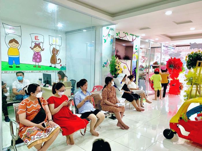 Hệ thống máy móc chuyên dụng tại phòng khám