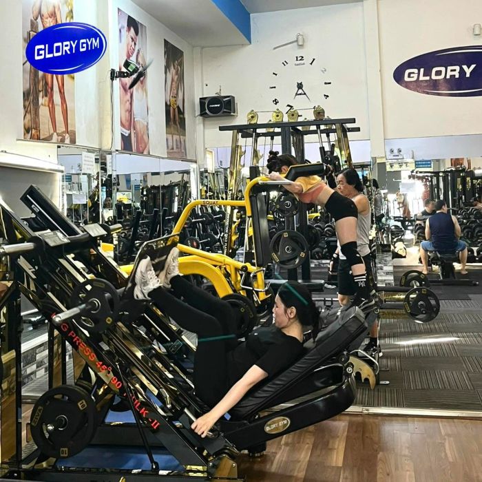 Không gian tập luyện đẳng cấp tại GLORY GYM & Fitness