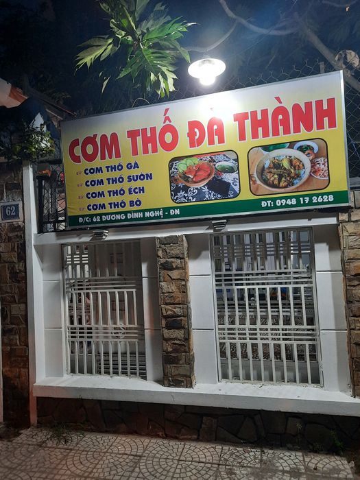 Những phần cơm thố đầy đặn, thơm ngon tại Cơm Thố Đà Thành