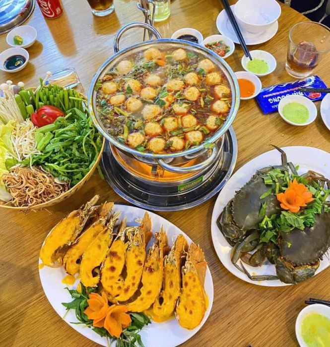 Quầy hải sản tươi sống đa dạng tại Nhà hàng Hải sản Đại Dương