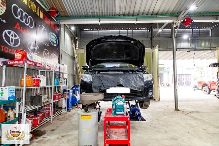 Garage Ô Tô Trung Anh Kiệt Ảnh 1