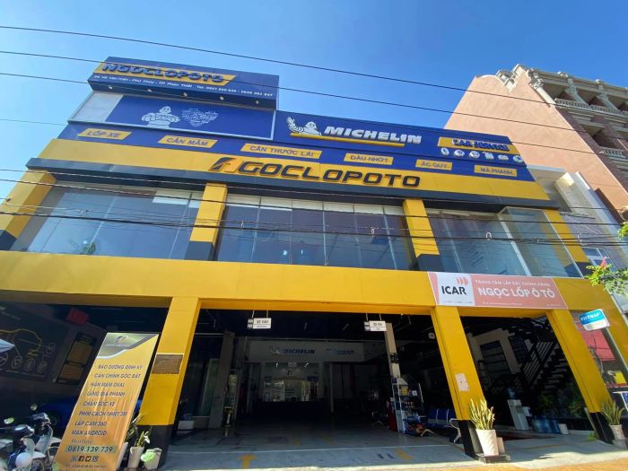 Không gian hiện đại tại Ngoclopoto Auto Service