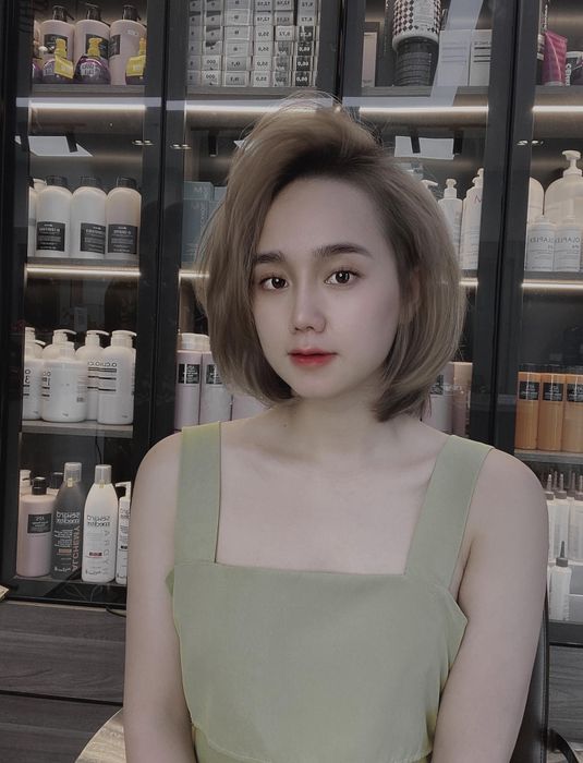 Hình ảnh phong cách làm việc chuyên nghiệp tại Cao Chung Hair
