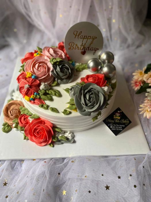 Bộ sưu tập bánh kem nghệ thuật đa phong cách từ Hương Thảo