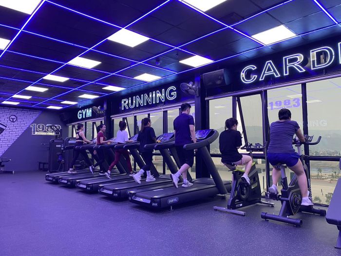 Hệ thống phòng tập hiện đại của 1983 Fitness & Yoga