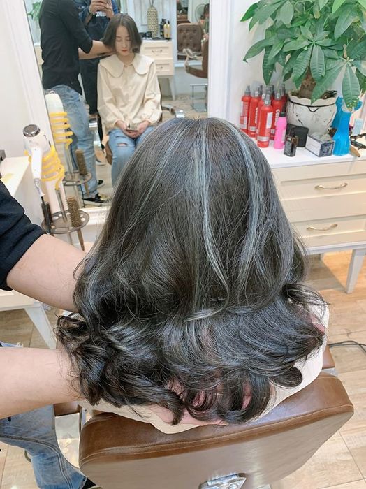 Salon Tony Quân Ảnh 2
