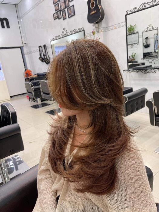 Hair Salon Lý - Đẳng cấp từ phong cách đến chất lượng (Ảnh 2)