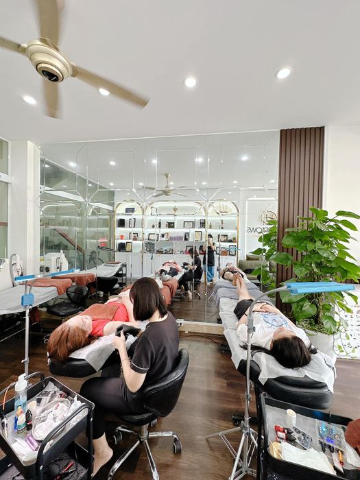 Hình ảnh học viện Hoa Brows