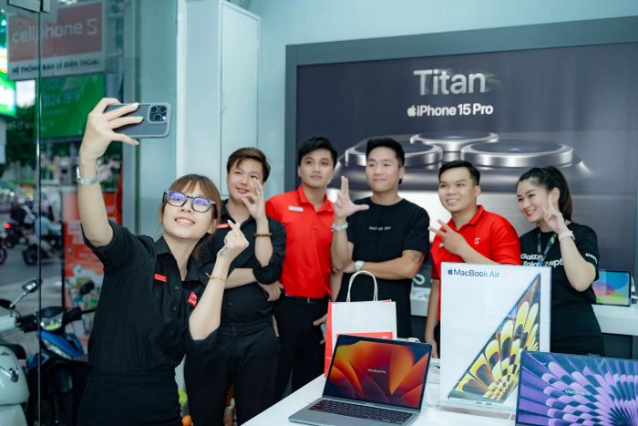 CellphoneS ảnh 1