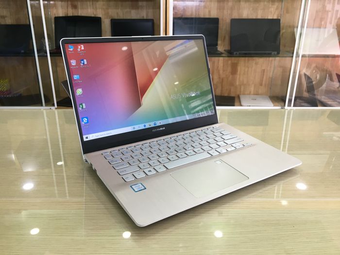 Không gian tư vấn chuyên nghiệp tại QKShop - Ảnh 3