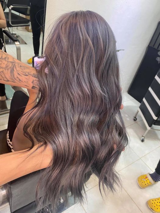 Hình ảnh thực tế quy trình làm tóc chuyên nghiệp tại Đức Hair Artist