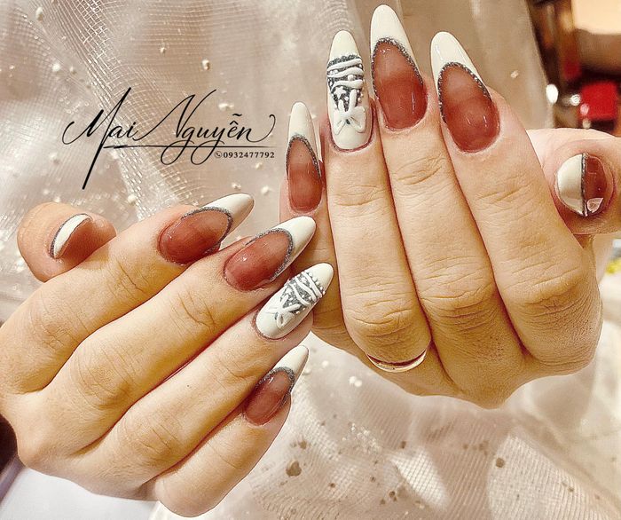 Mai Nguyễn Nail - Mẫu móng sang trọng