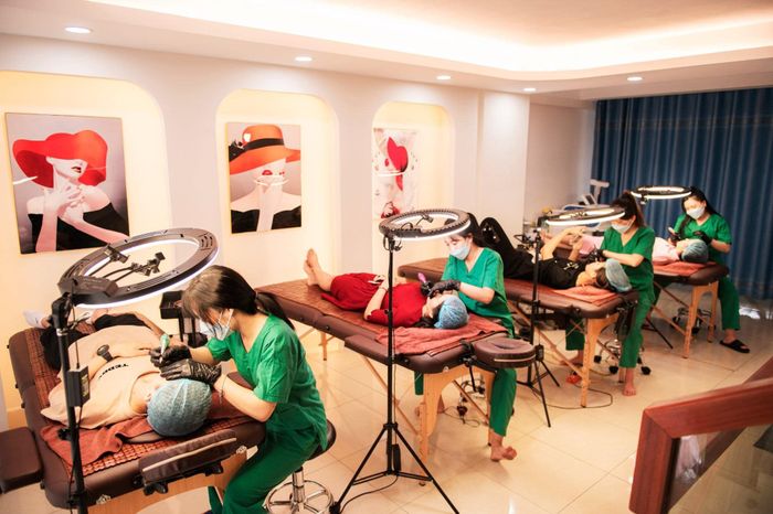 Học Viện Xăm Phun Dr.KIM Bắc Ninh - Ảnh 2 ghi lại những giờ học thực hành chuyên nghiệp
