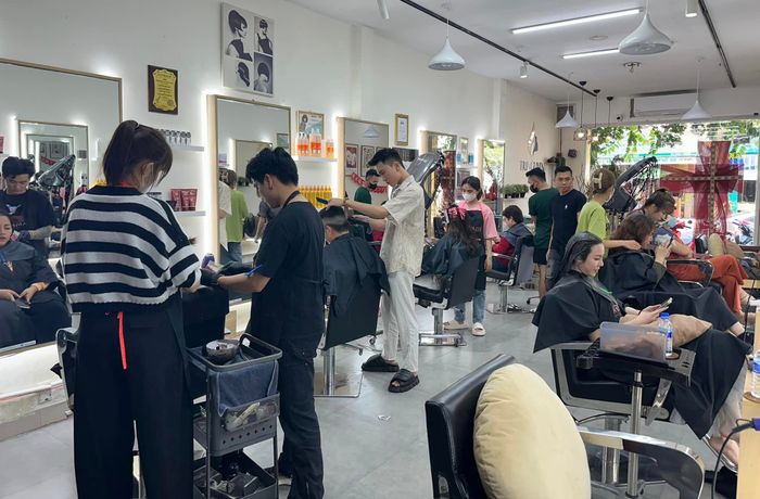 Hình ảnh Trí Nguyễn Hair Salon
