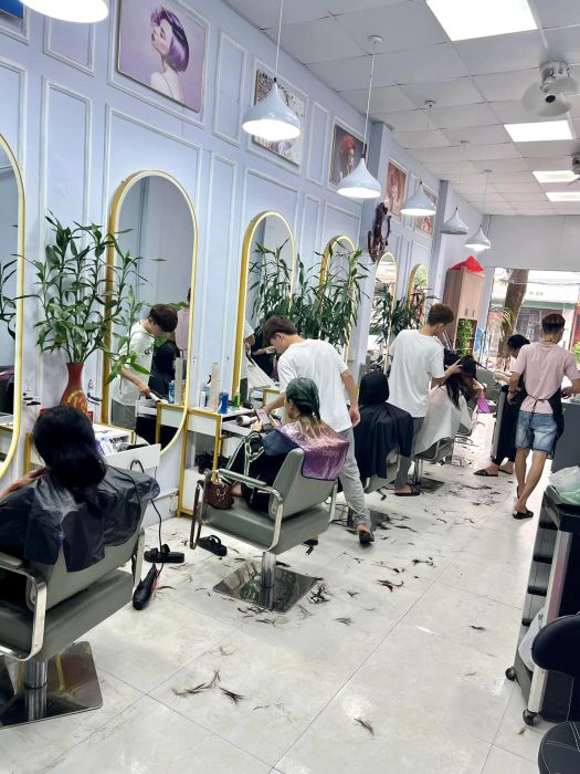 Hình ảnh ấn tượng từ Salon Tóc Hùng Mạnh