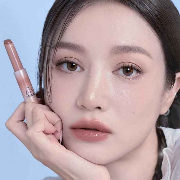 Ngoc Cosmetic - Không gian mua sắm sang trọng và đầy cảm hứng