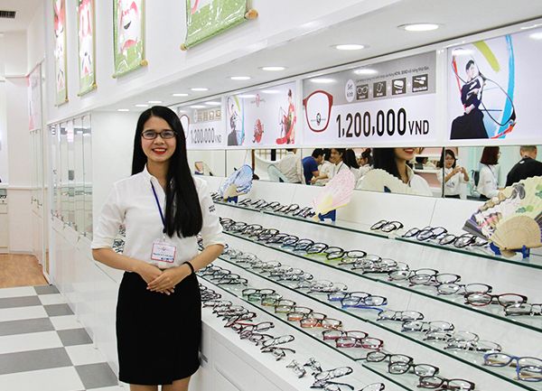 Bộ sưu tập kính mắt đẳng cấp tại Megane Prince