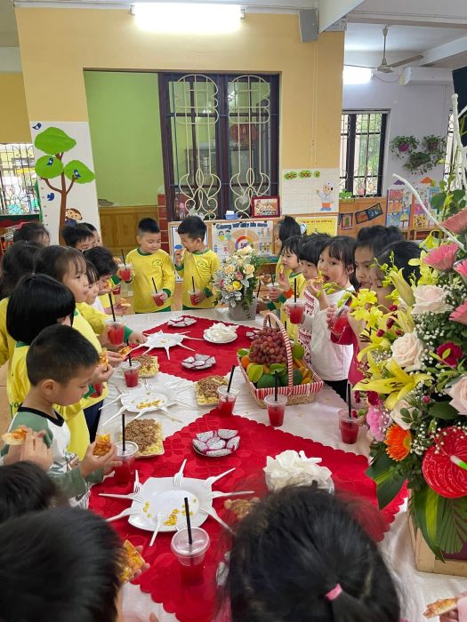 Khoảnh khắc đáng yêu tại Trường Mầm non Hoa Cúc
