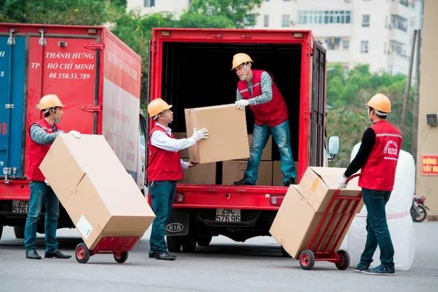 Hành trình chuyển nhà trọn gói cùng Thành Hưng - Khoảnh khắc đầu tiên